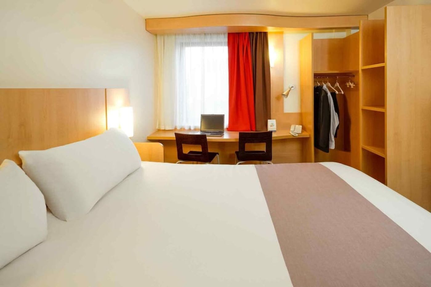 expedia-3157247-25