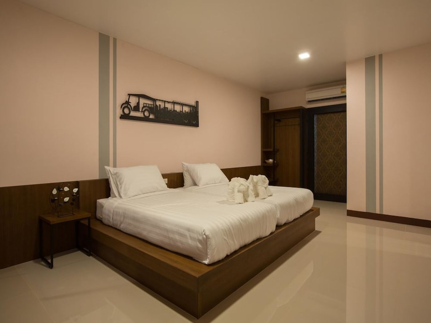expedia-3162874-13