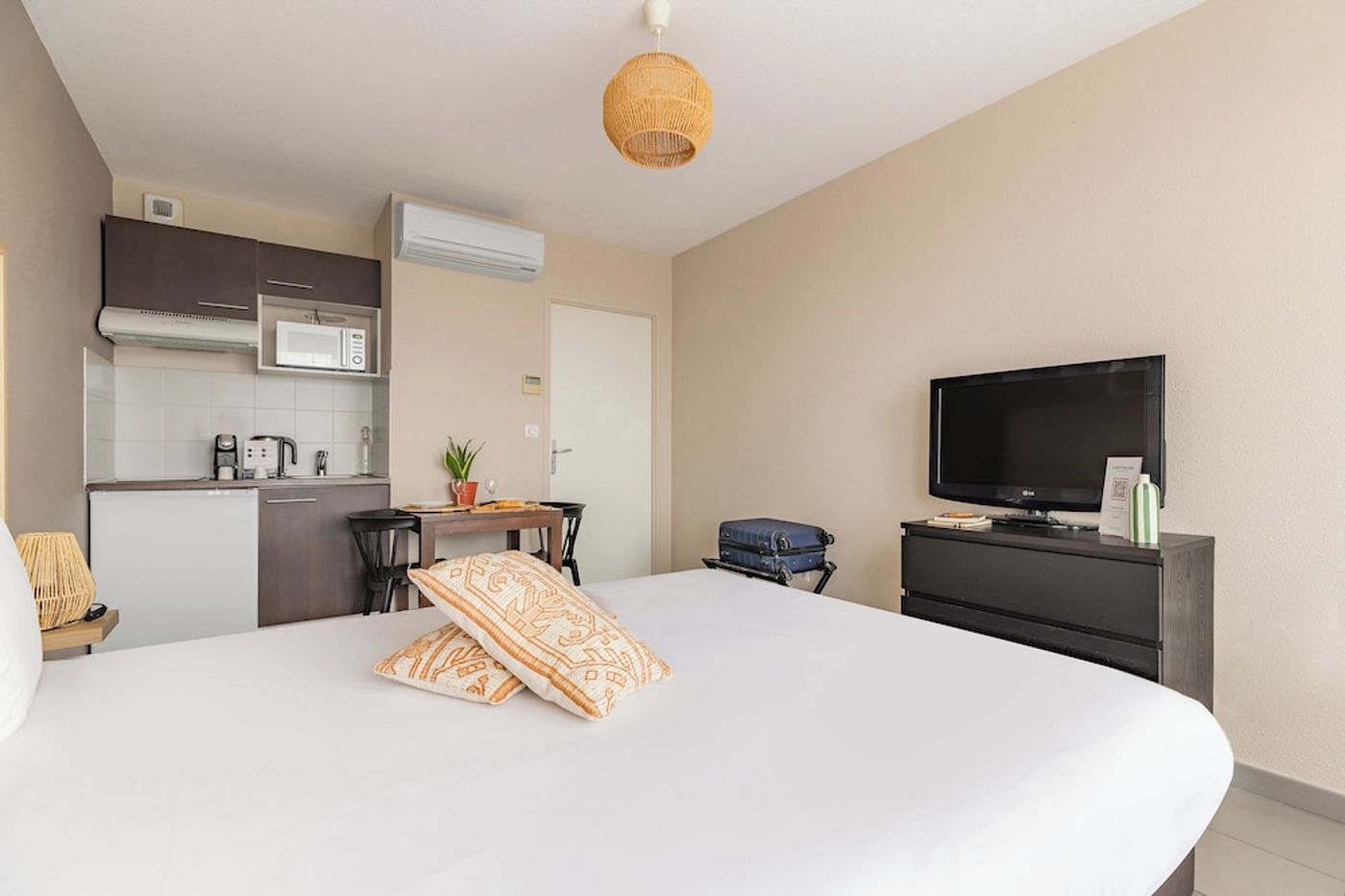 expedia-3165175-15