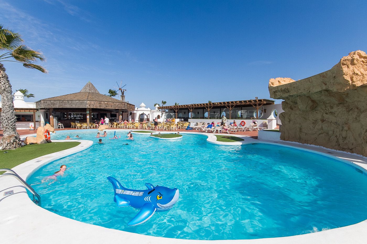 22.10.26 Sands Beach Resort