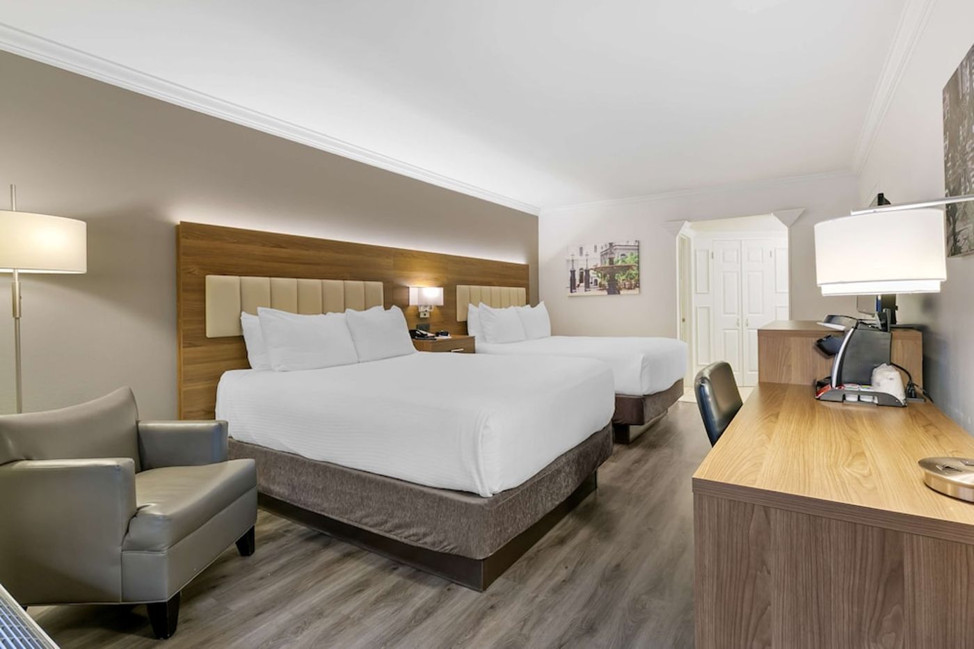 expedia-3163613-24