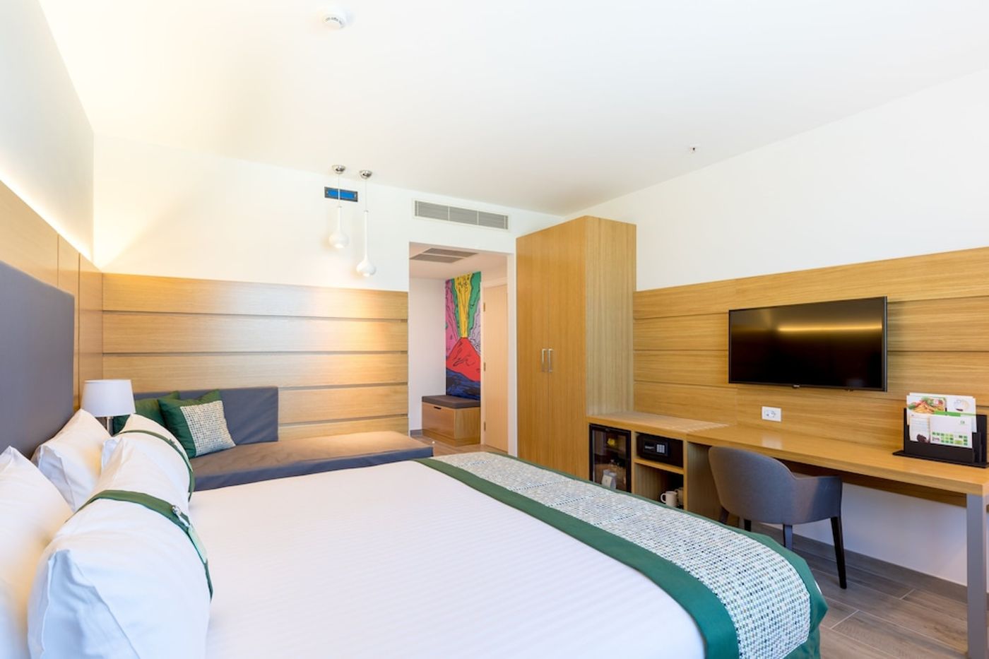 expedia-3158161-19
