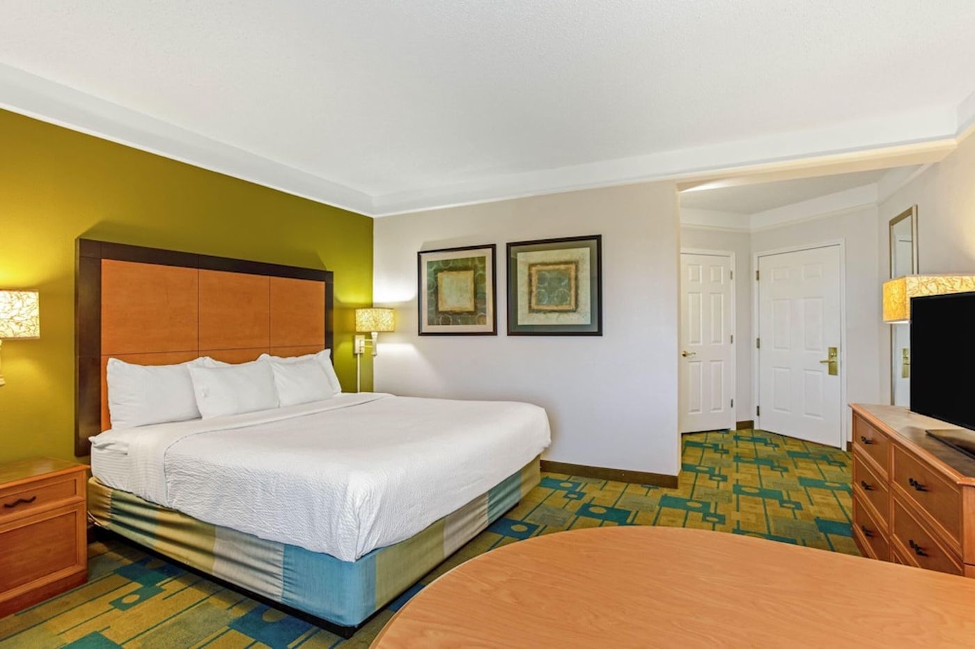 expedia-3166515-25