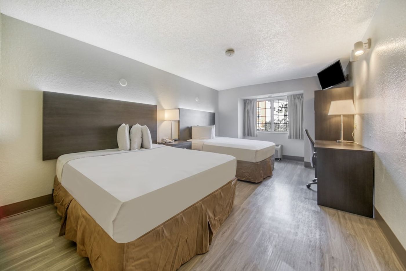 expedia-3166746-8