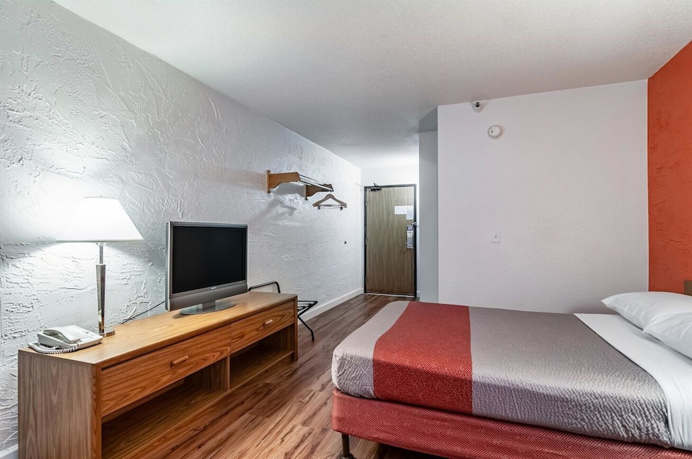 expedia-3158810-10