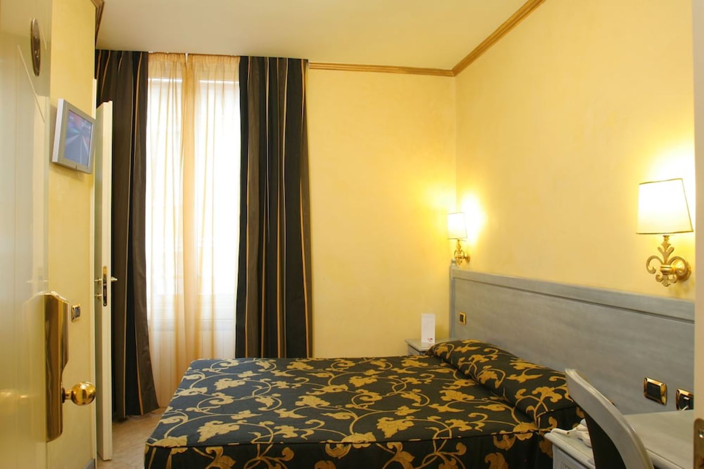 expedia-3163356-26