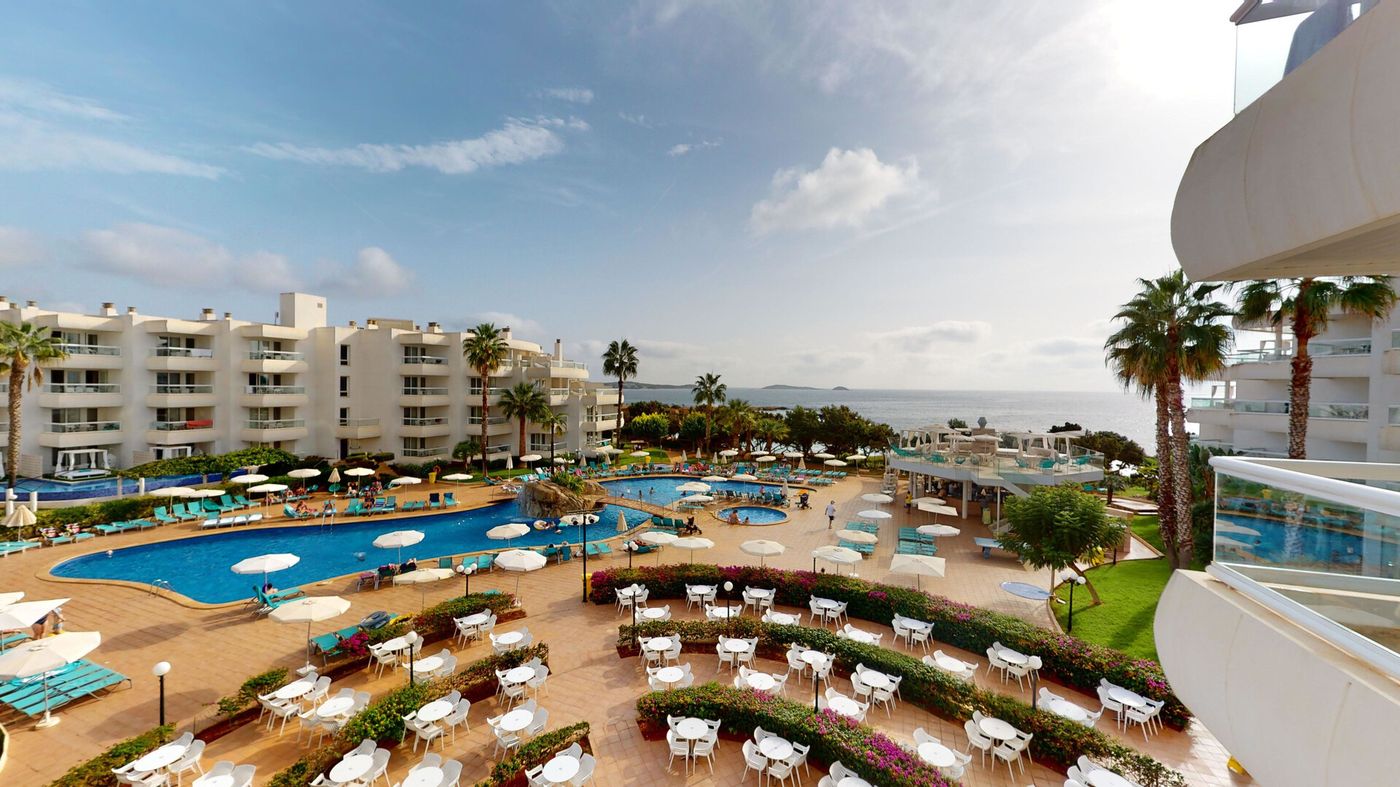 10.04.26 Tropic Garden Hotel Apartamentos