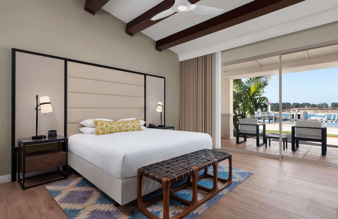 expedia-3158925-28