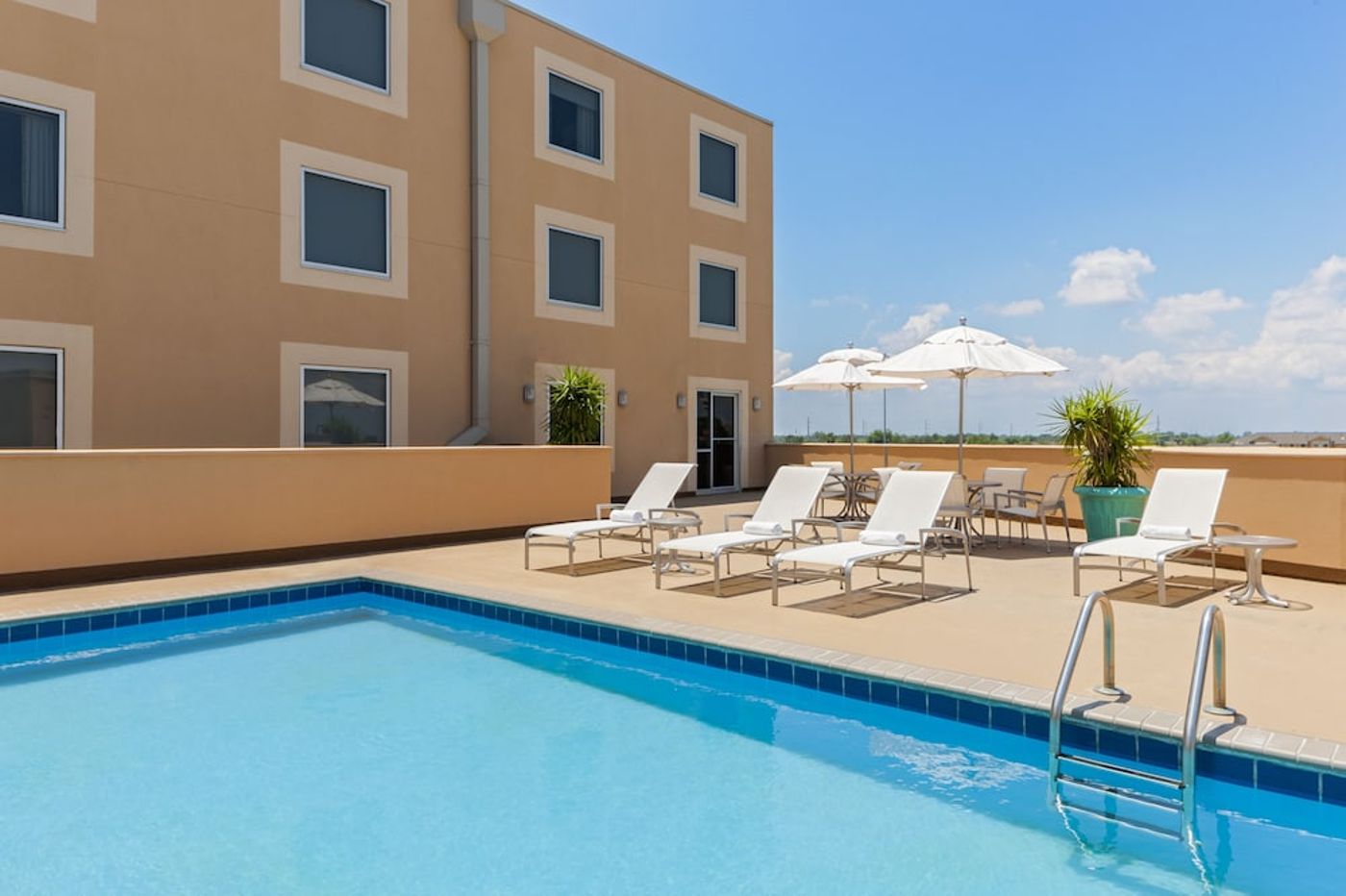 expedia-3165965-20