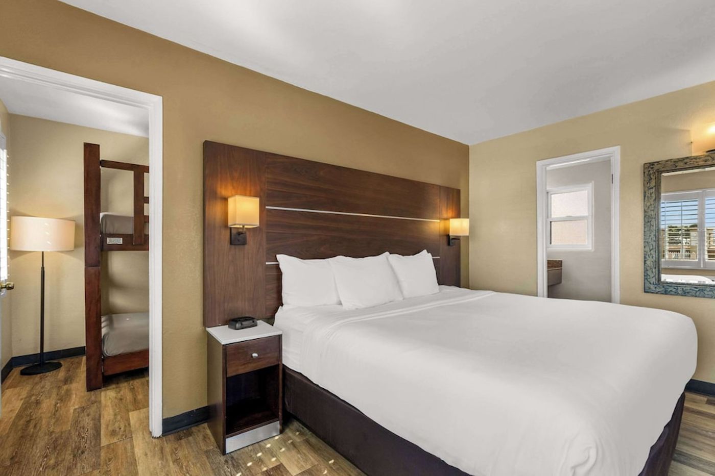 expedia-3159609-22