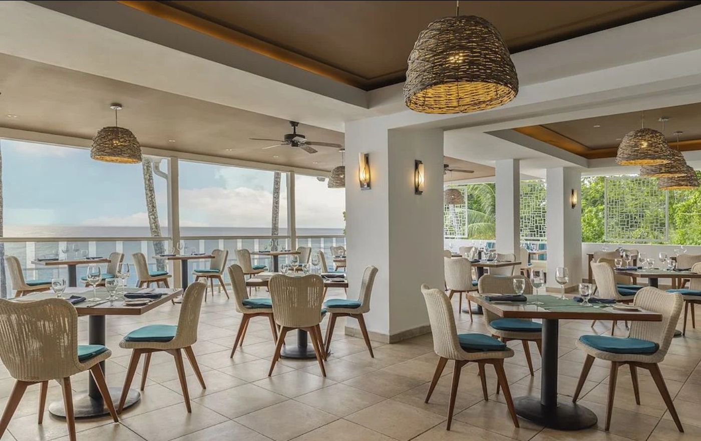Waves Resort & Spa 08.04
