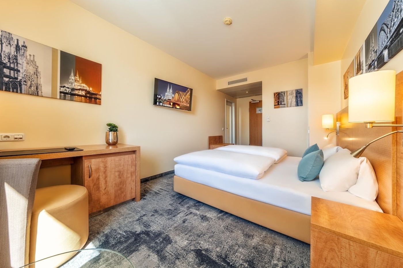 expedia-3159767-13