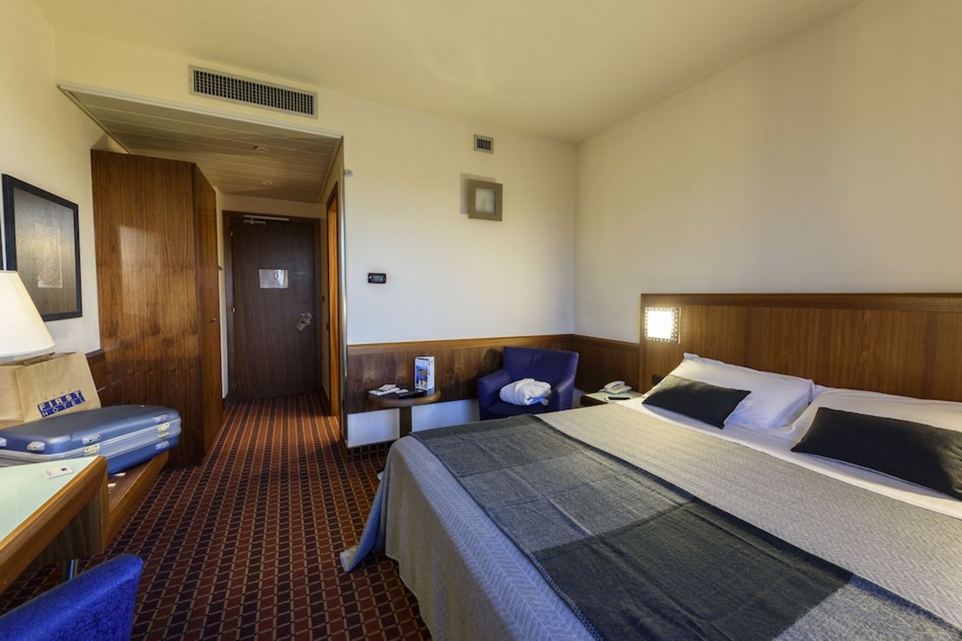 expedia-3159898-16