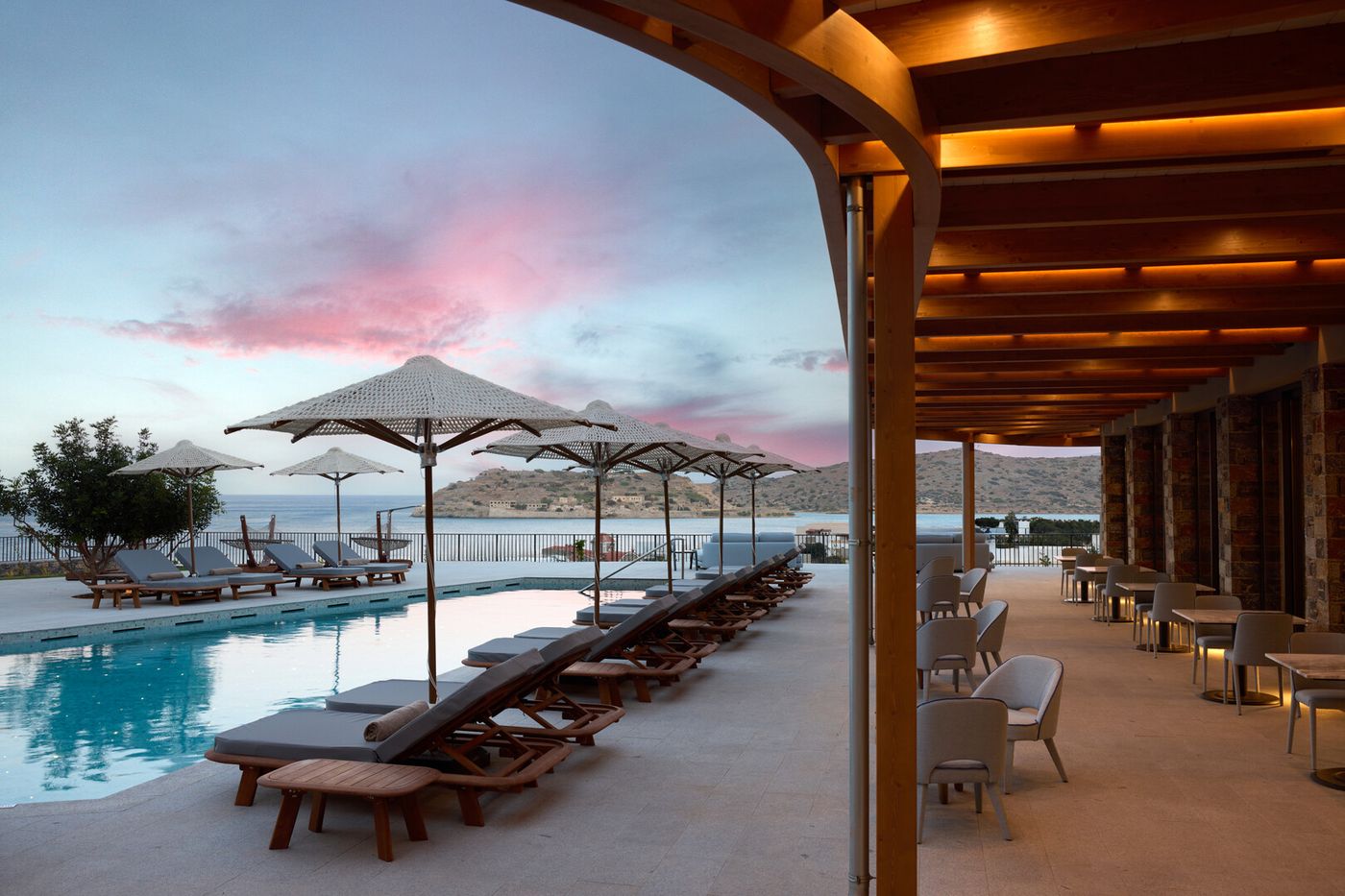 Cayo Exclusive Resort & Spa