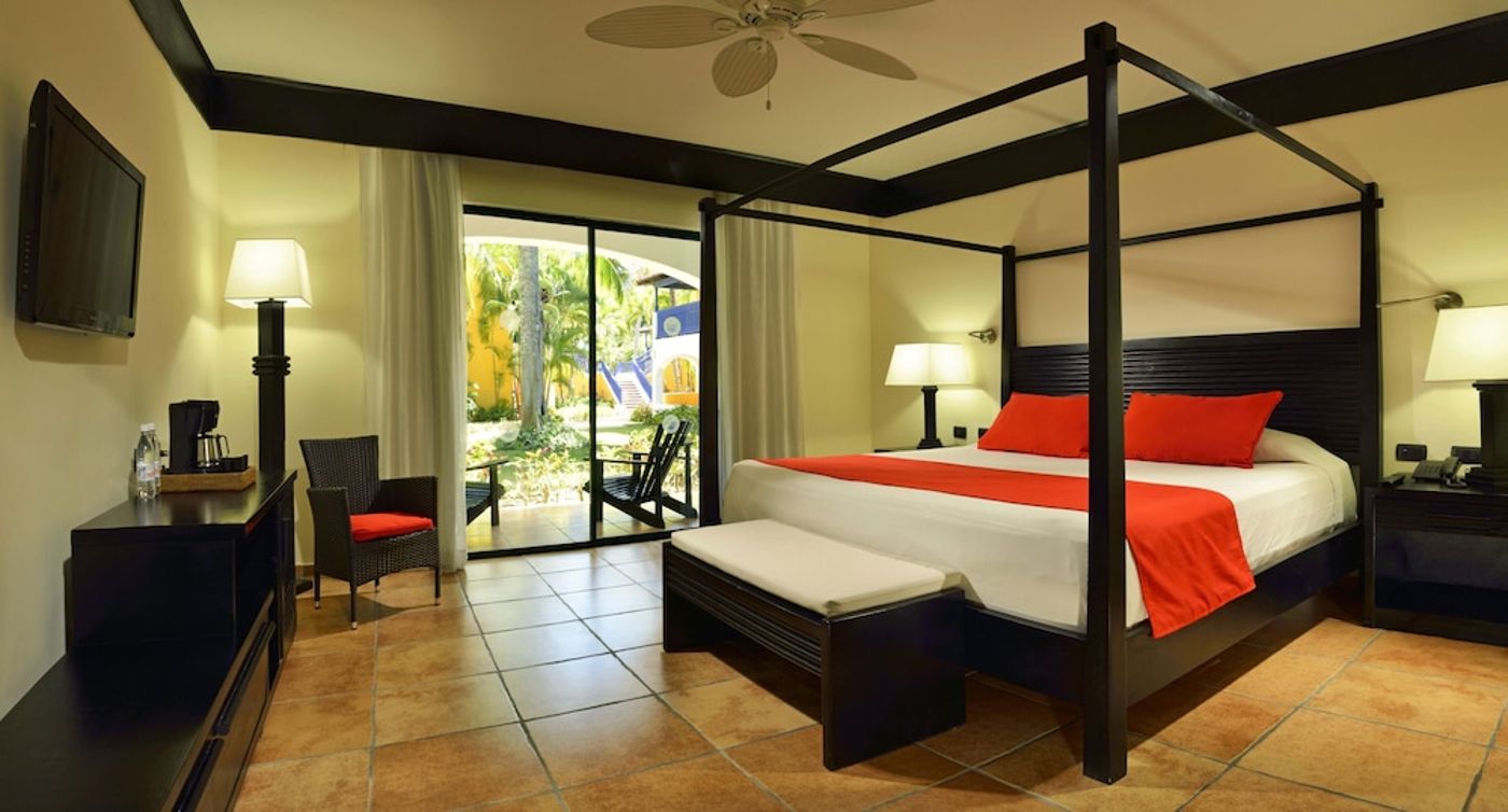expedia-3166136-21
