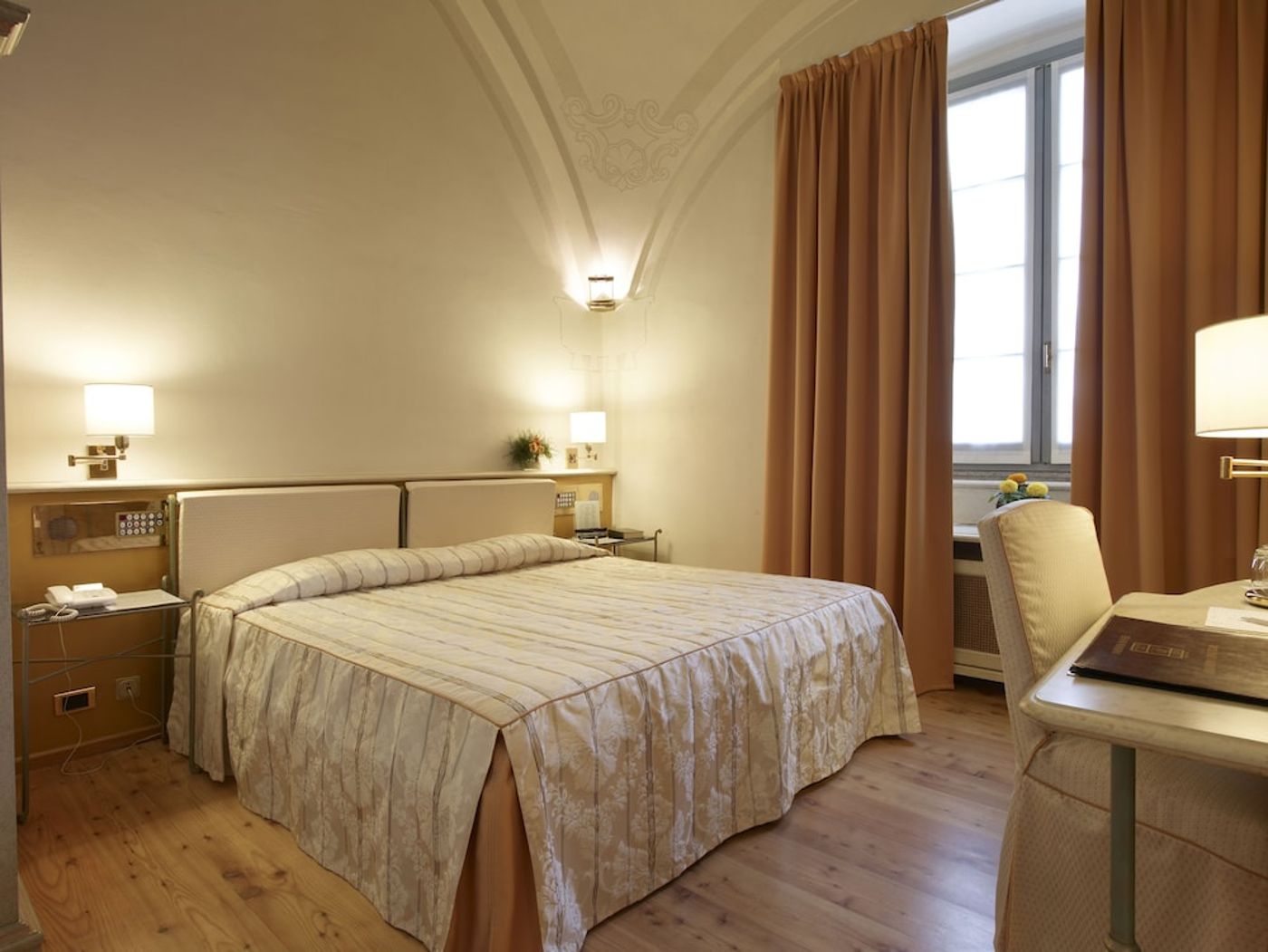 expedia-3163588-10