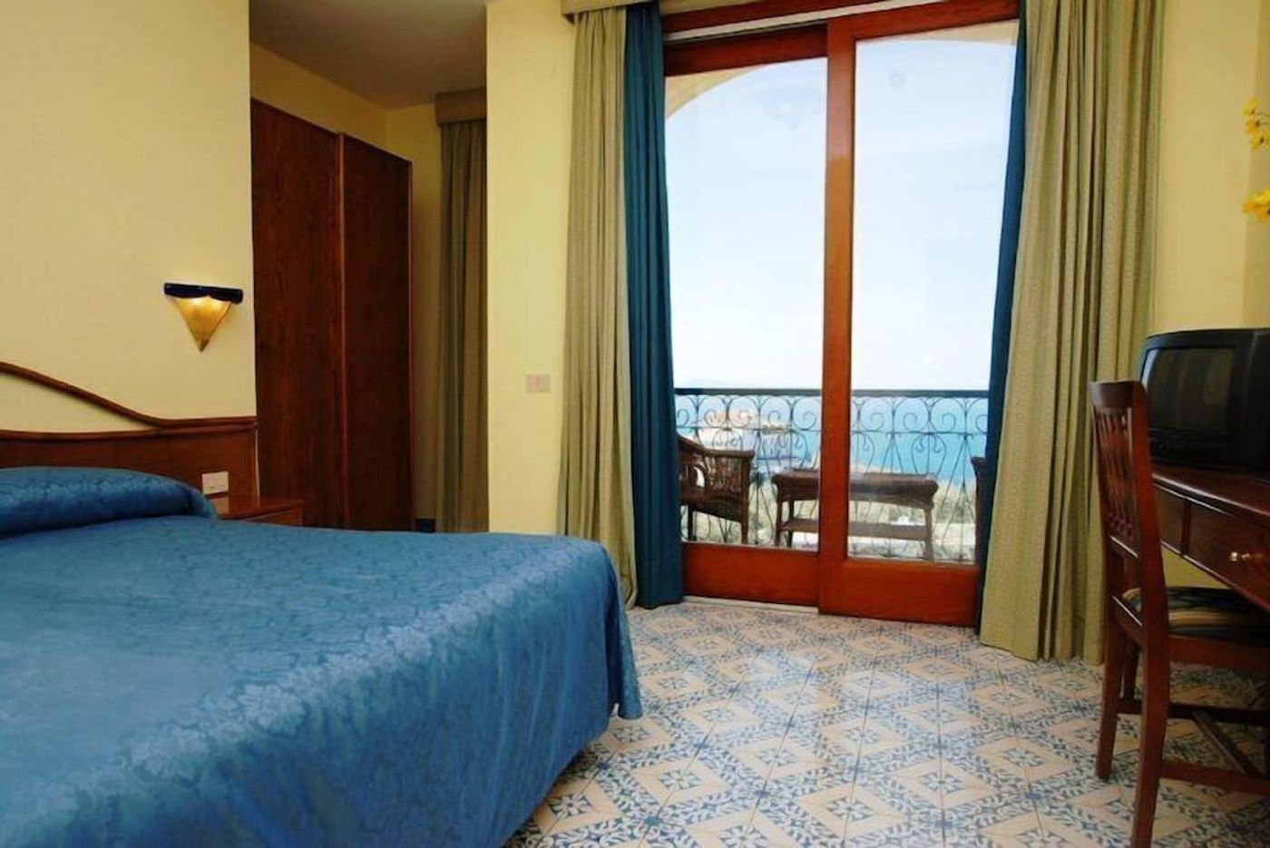 expedia-3156636-4