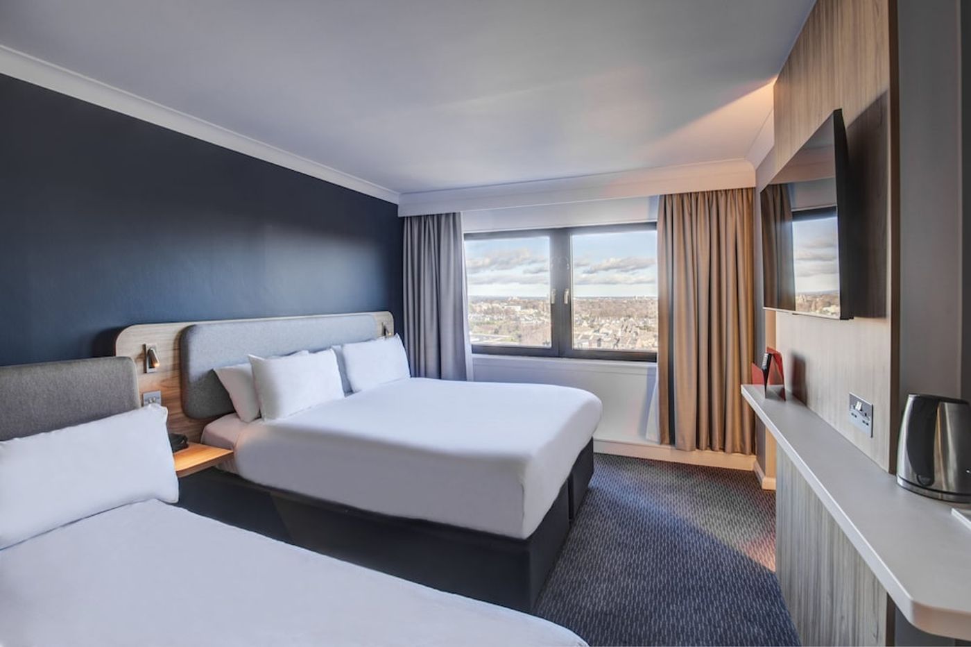 expedia-3166893-25