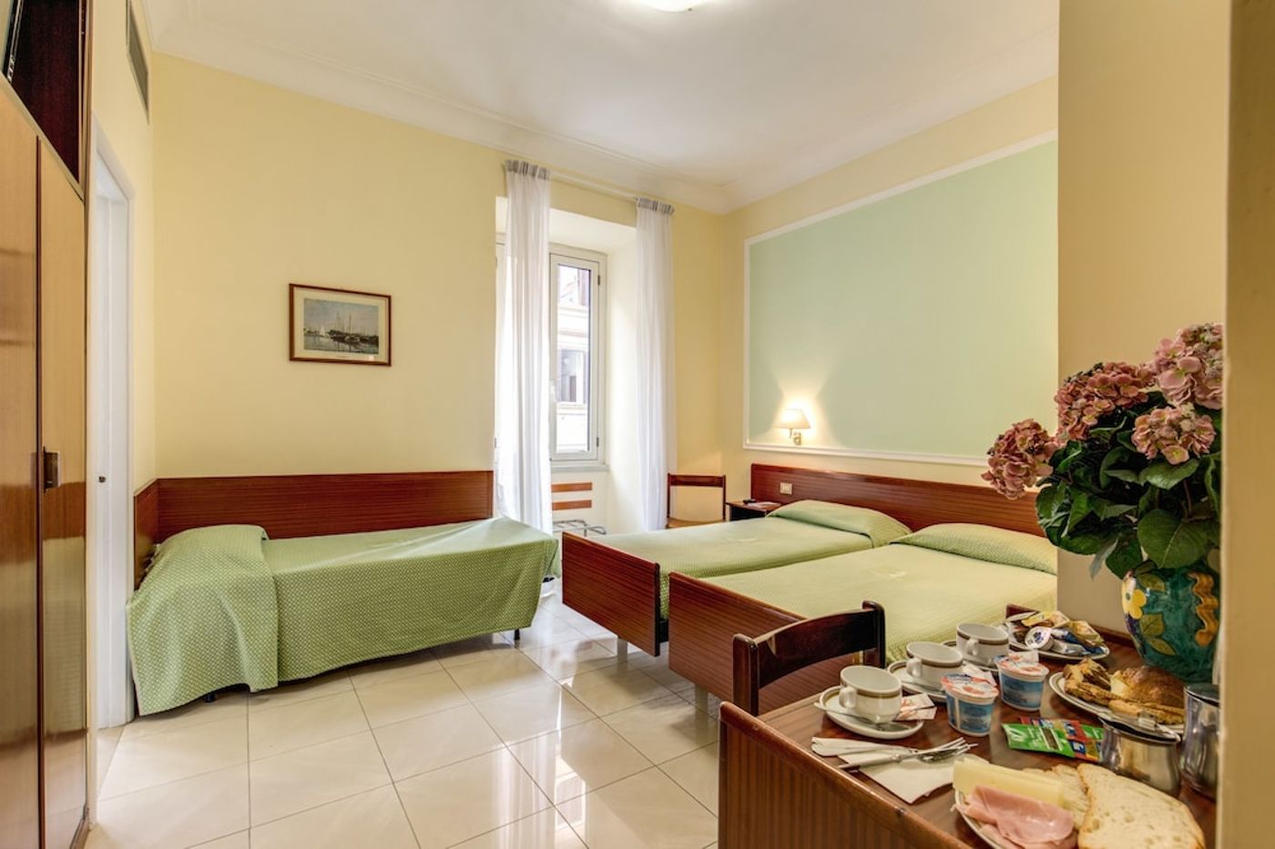 expedia-3163827-13
