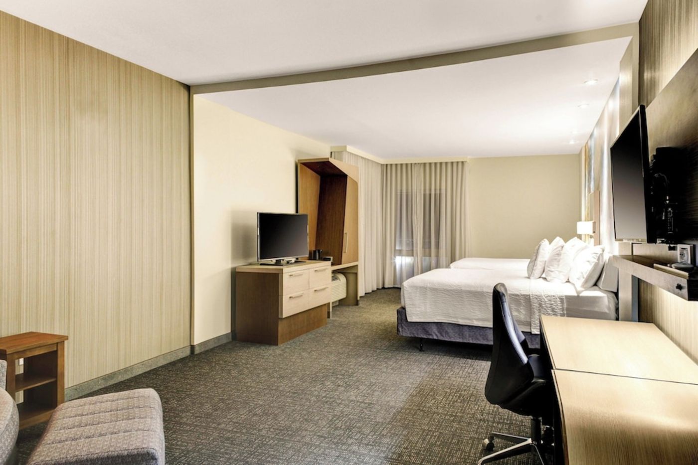 expedia-3163607-15