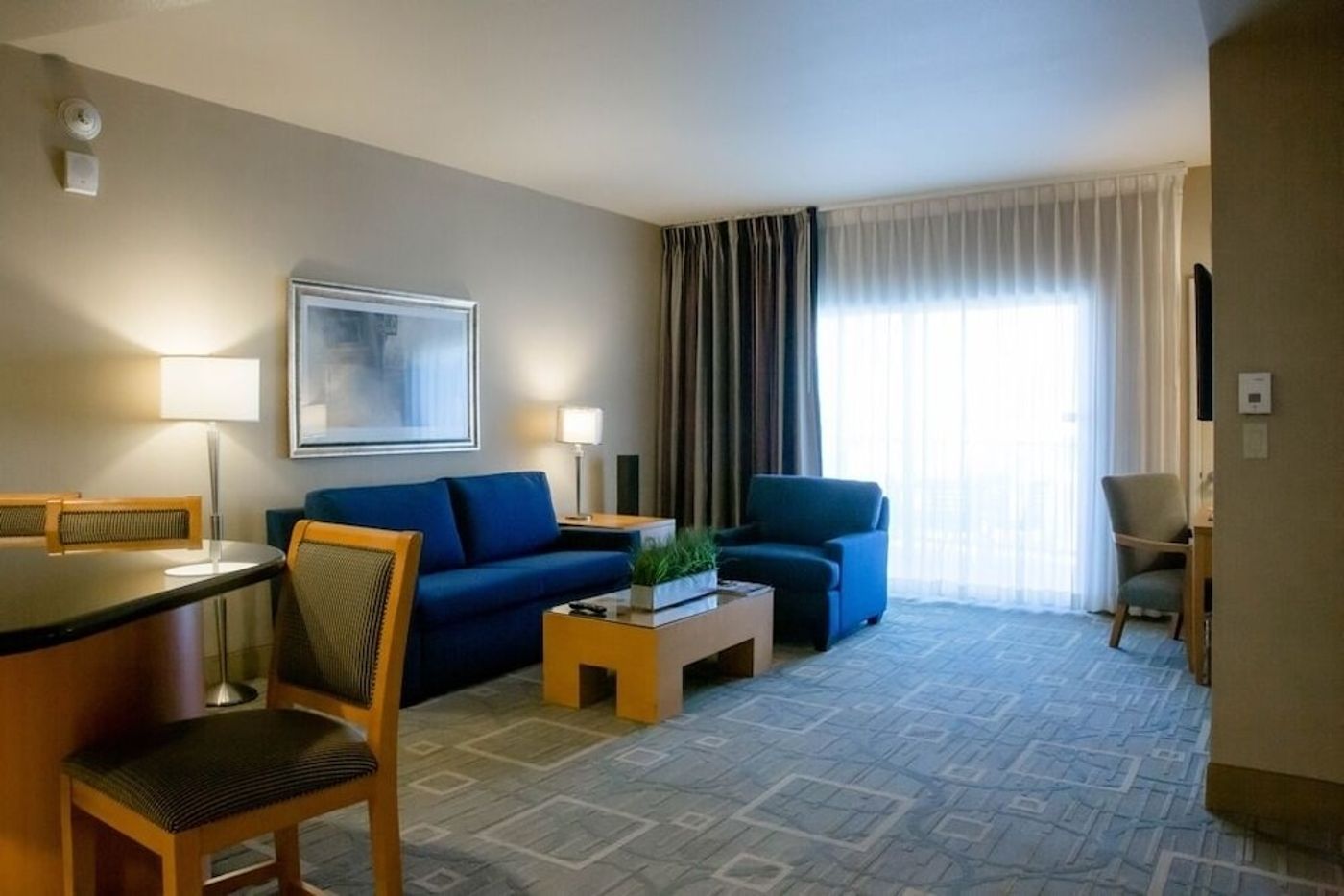 expedia-3159418-25