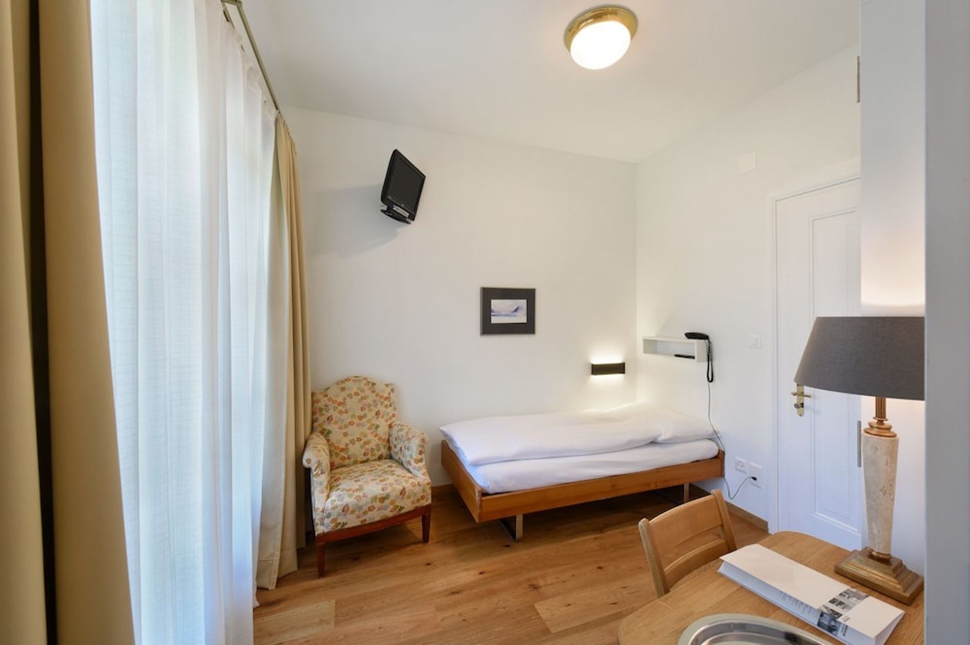 expedia-3157717-30