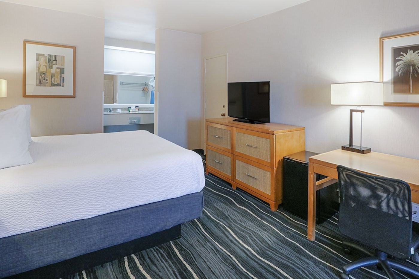 expedia-3166738-12