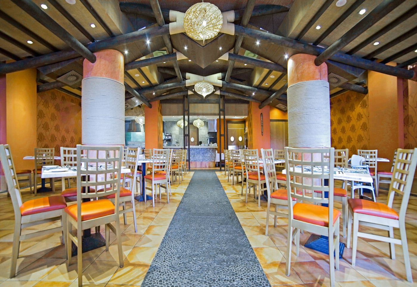 21.04.26 Holiday World Polynesia