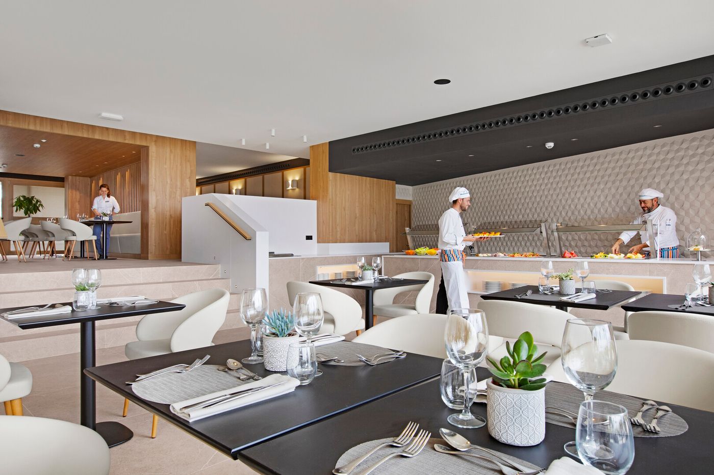 Viva Golf - Adults Only 18+