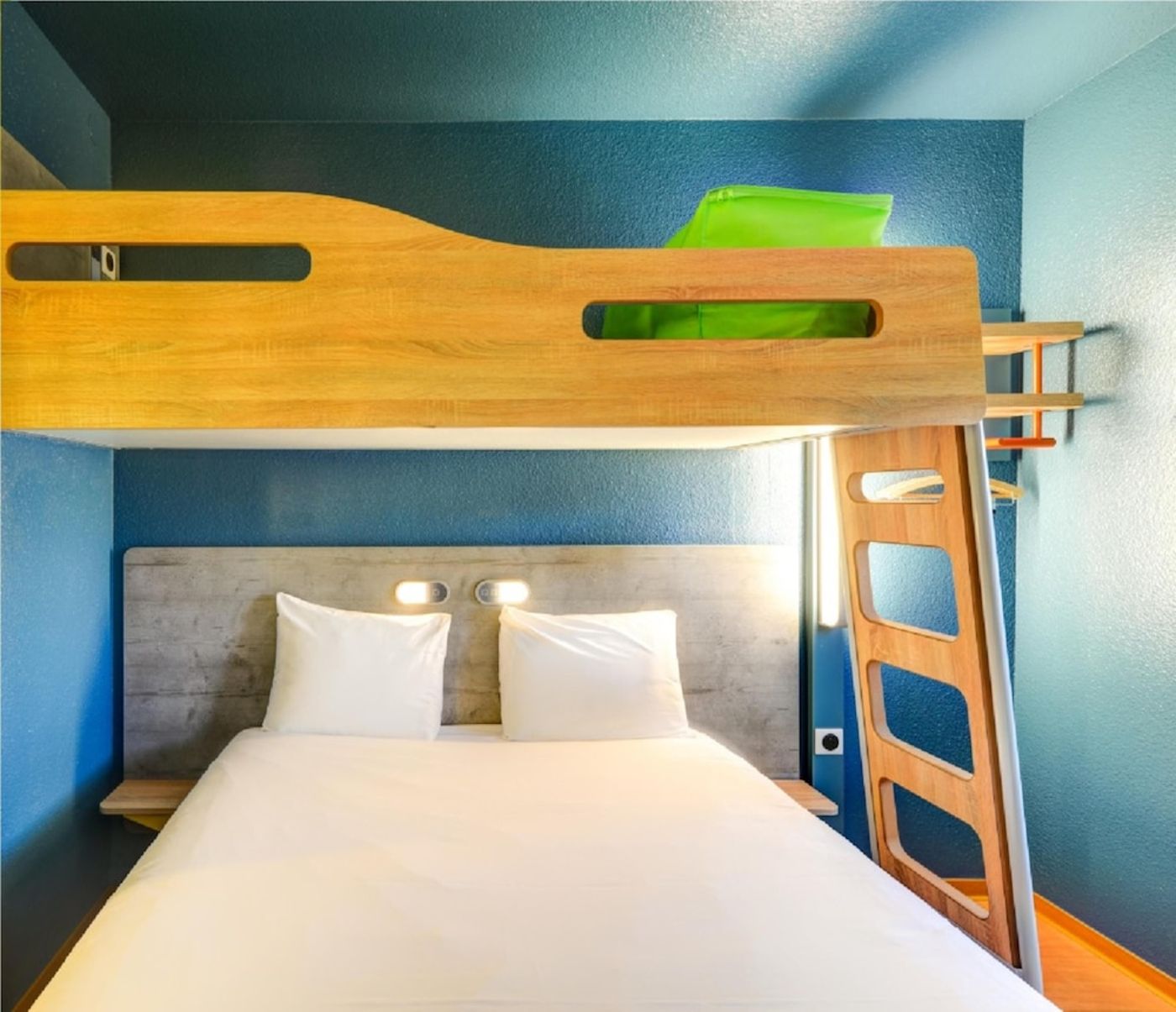 expedia-3163761-6