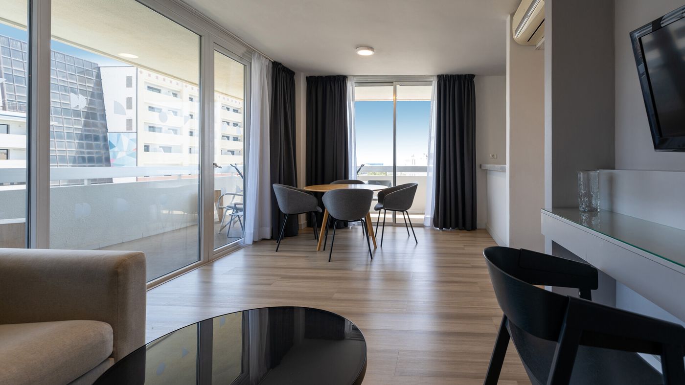 24.03.26 Coral Suite & Spa