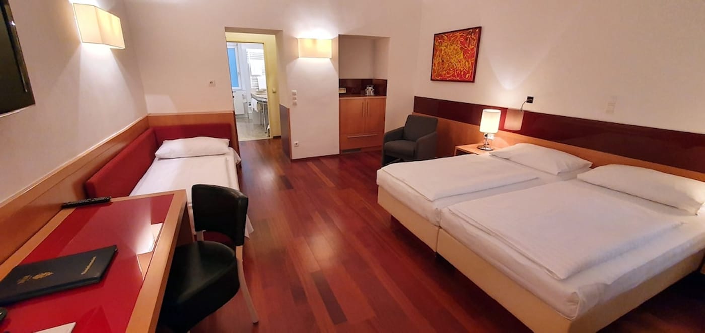 expedia-3164553-25
