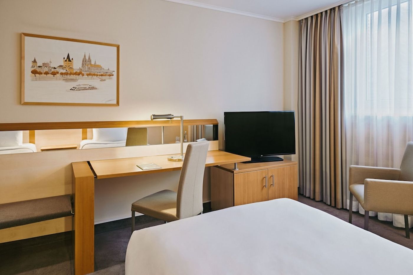 expedia-3159771-25
