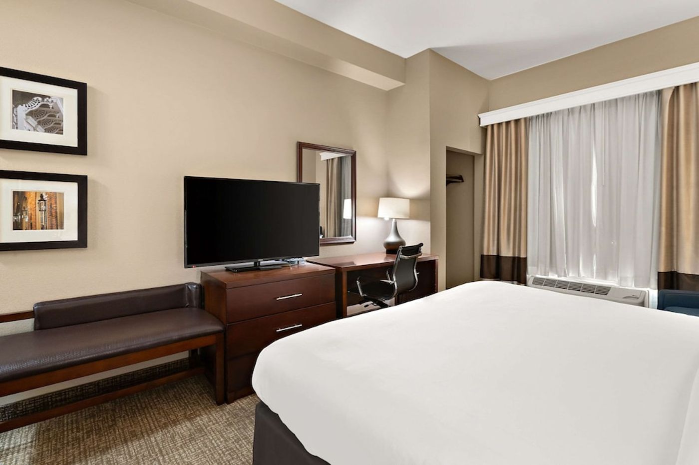 expedia-3165969-18