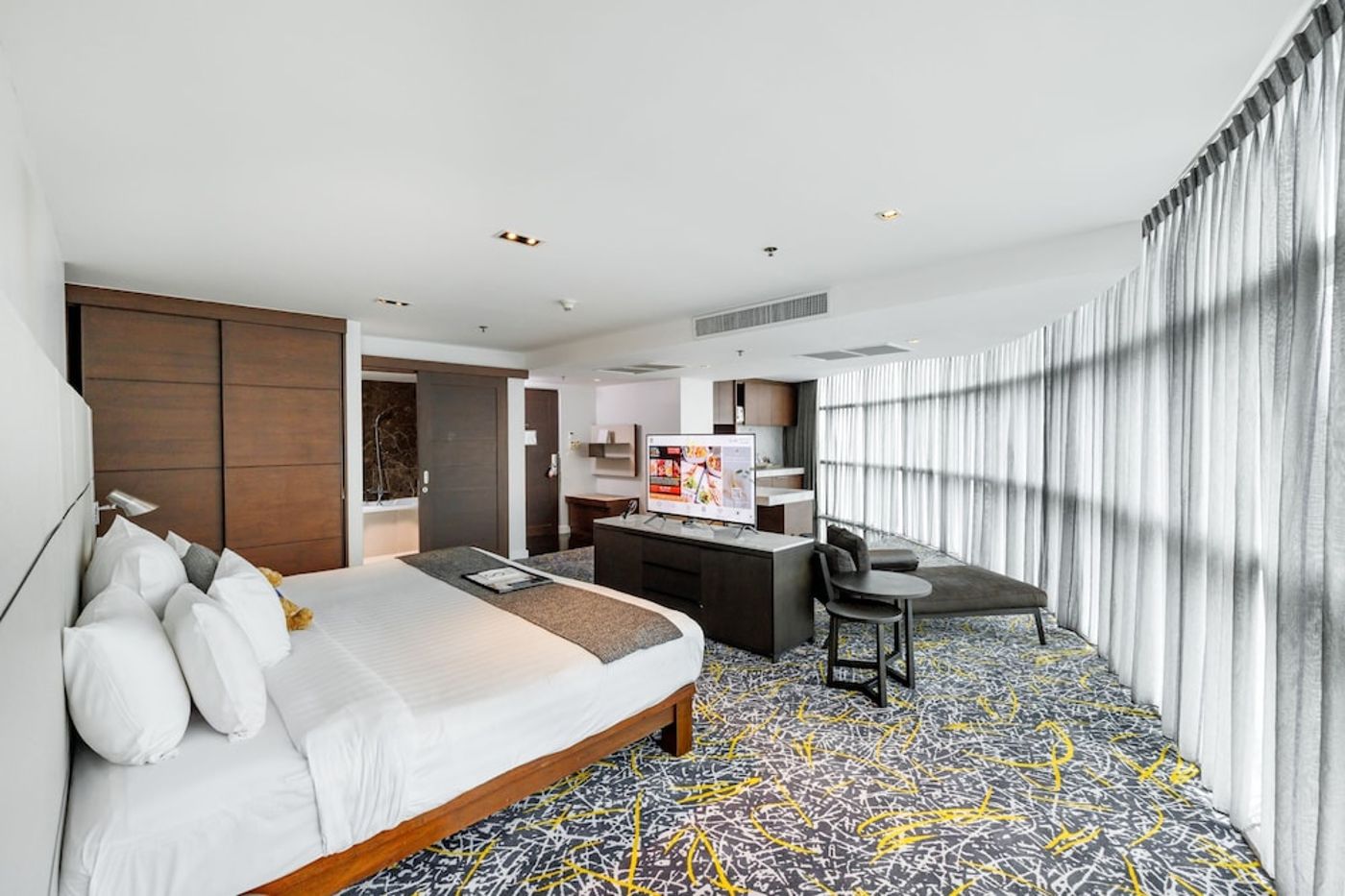 expedia-3165619-24
