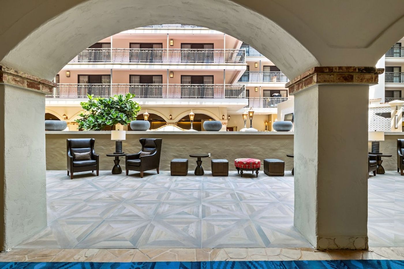 expedia-3158696-1