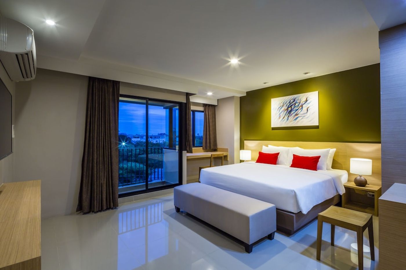expedia-3162840-14