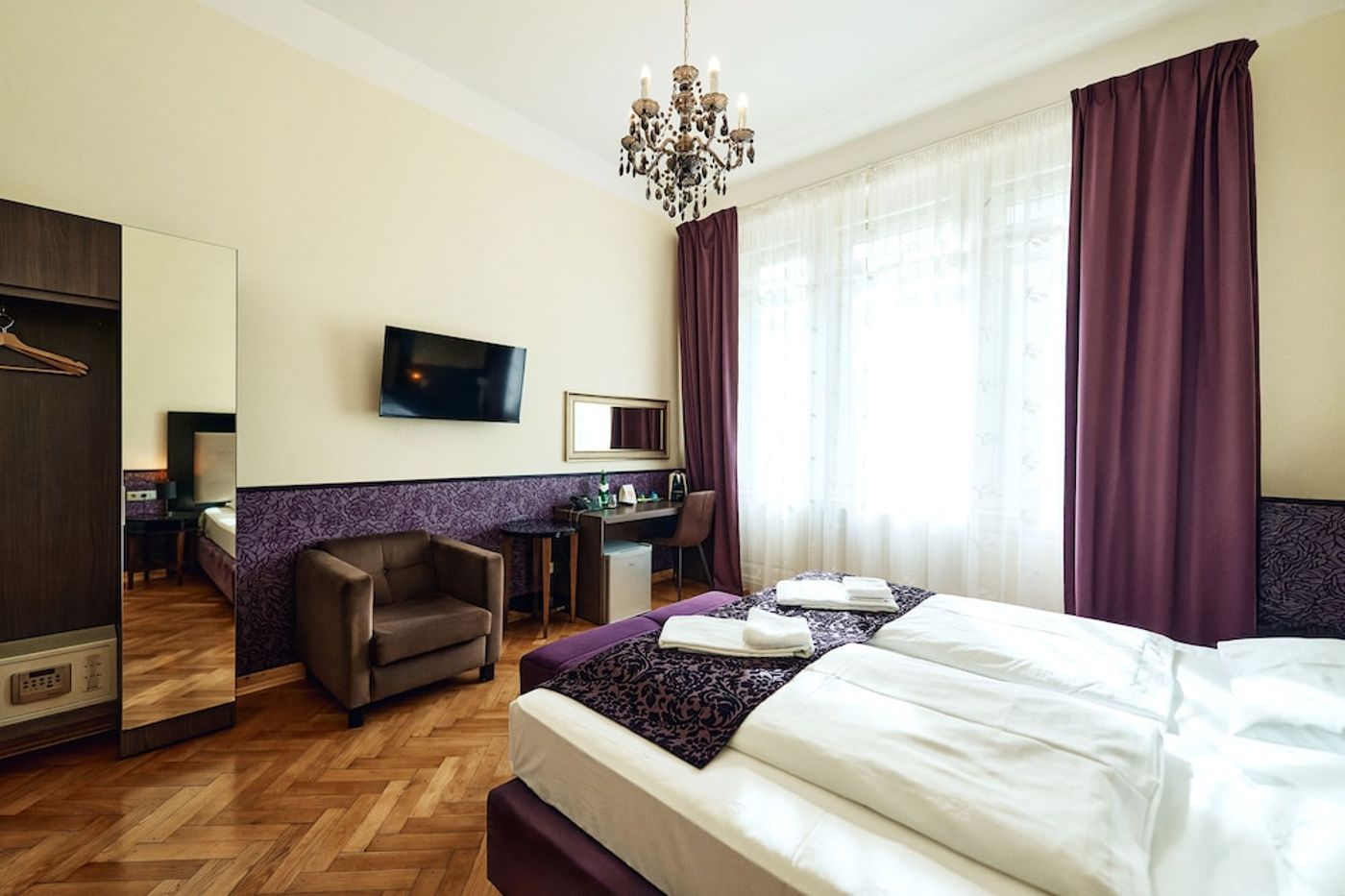 expedia-3163956-18