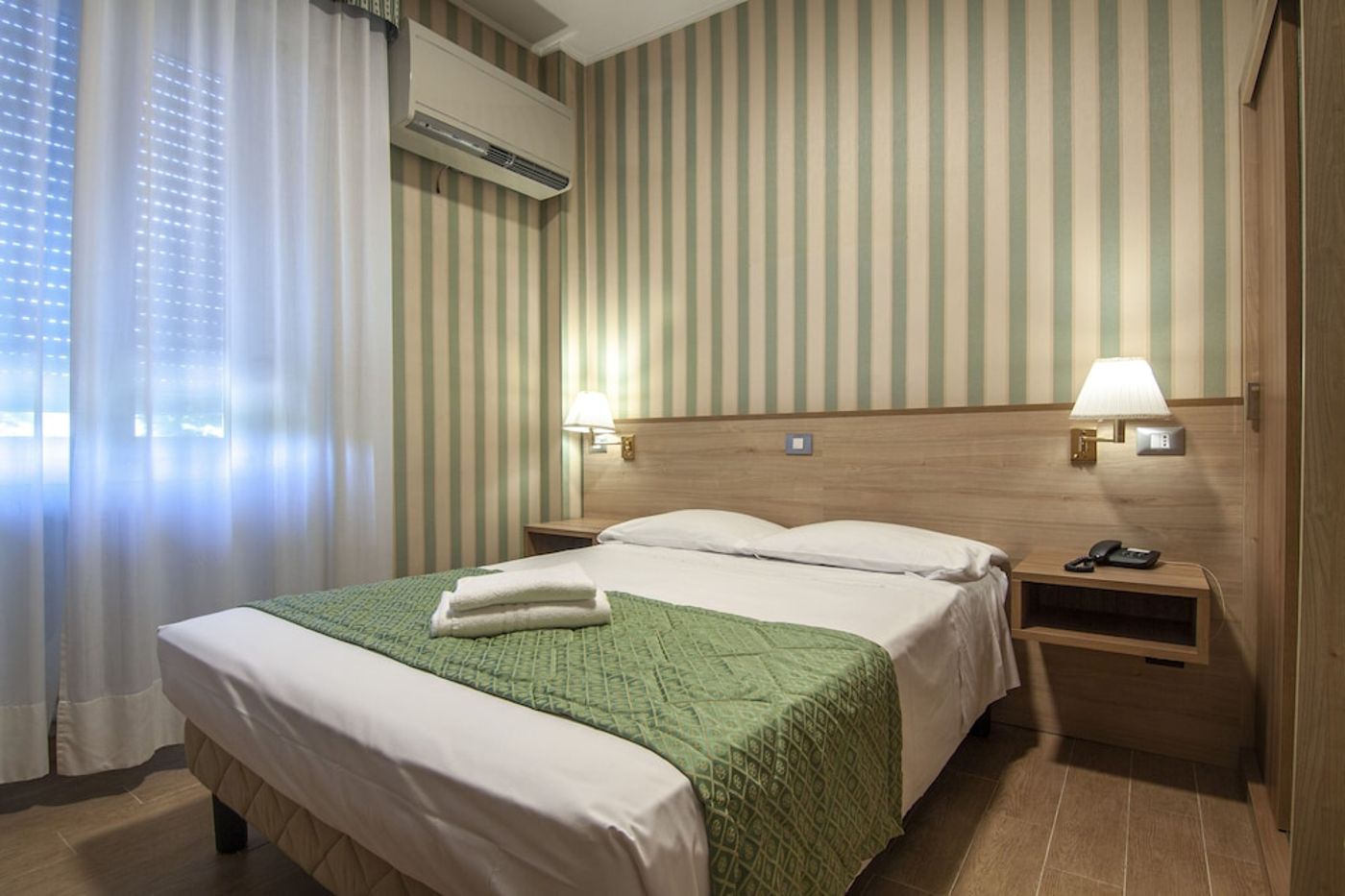 expedia-3036456-22
