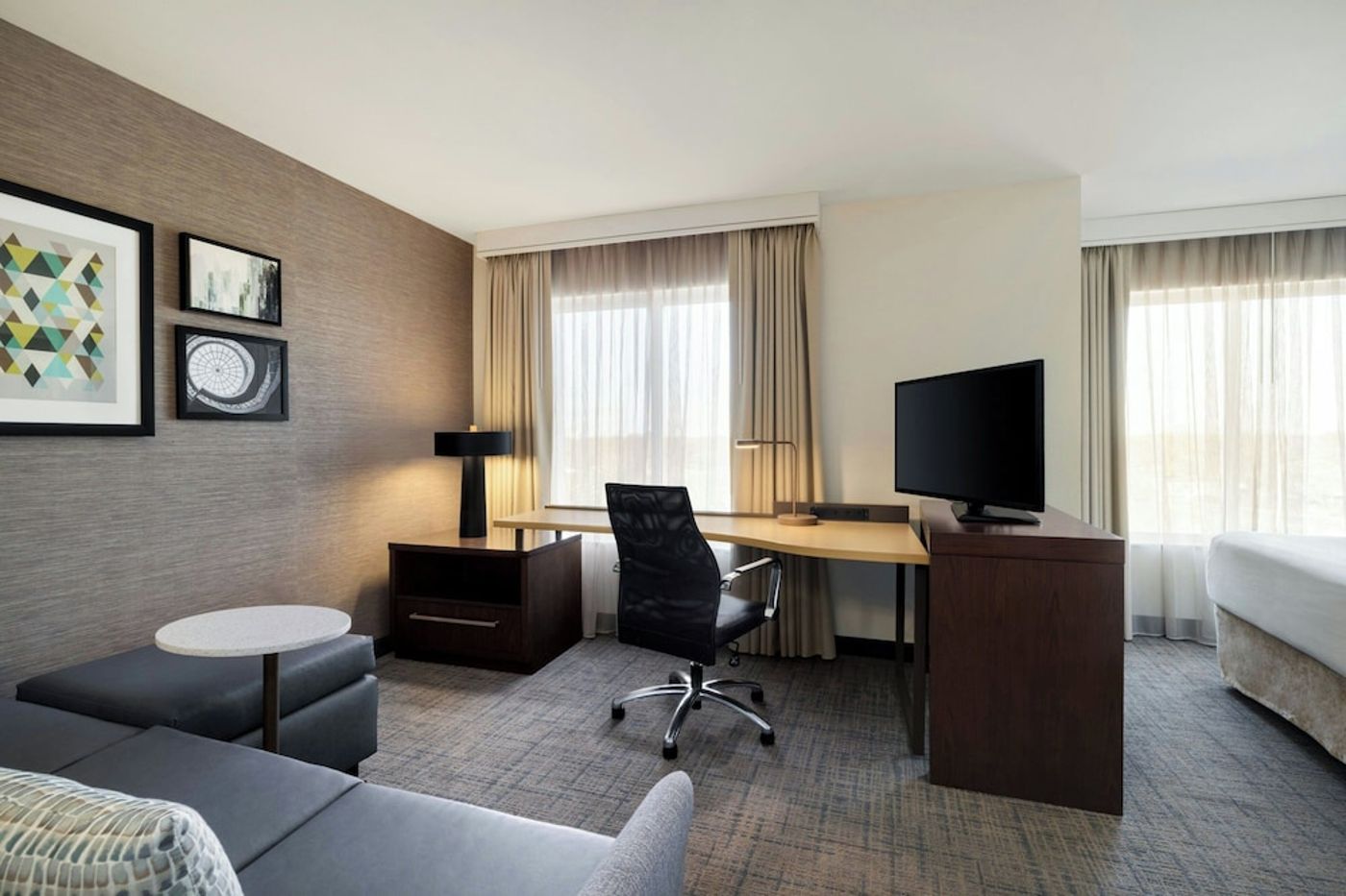 expedia-3162057-24