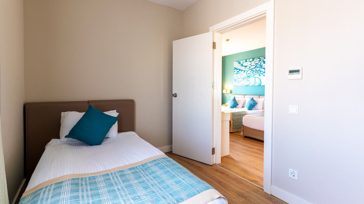 Seashell Resort & Spa