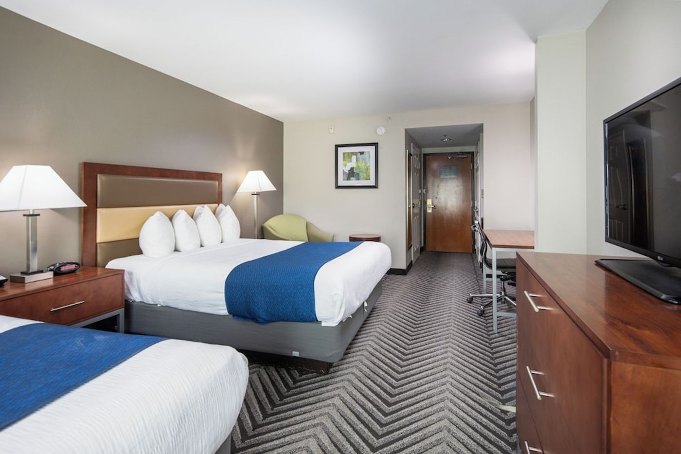 expedia-3162734-25