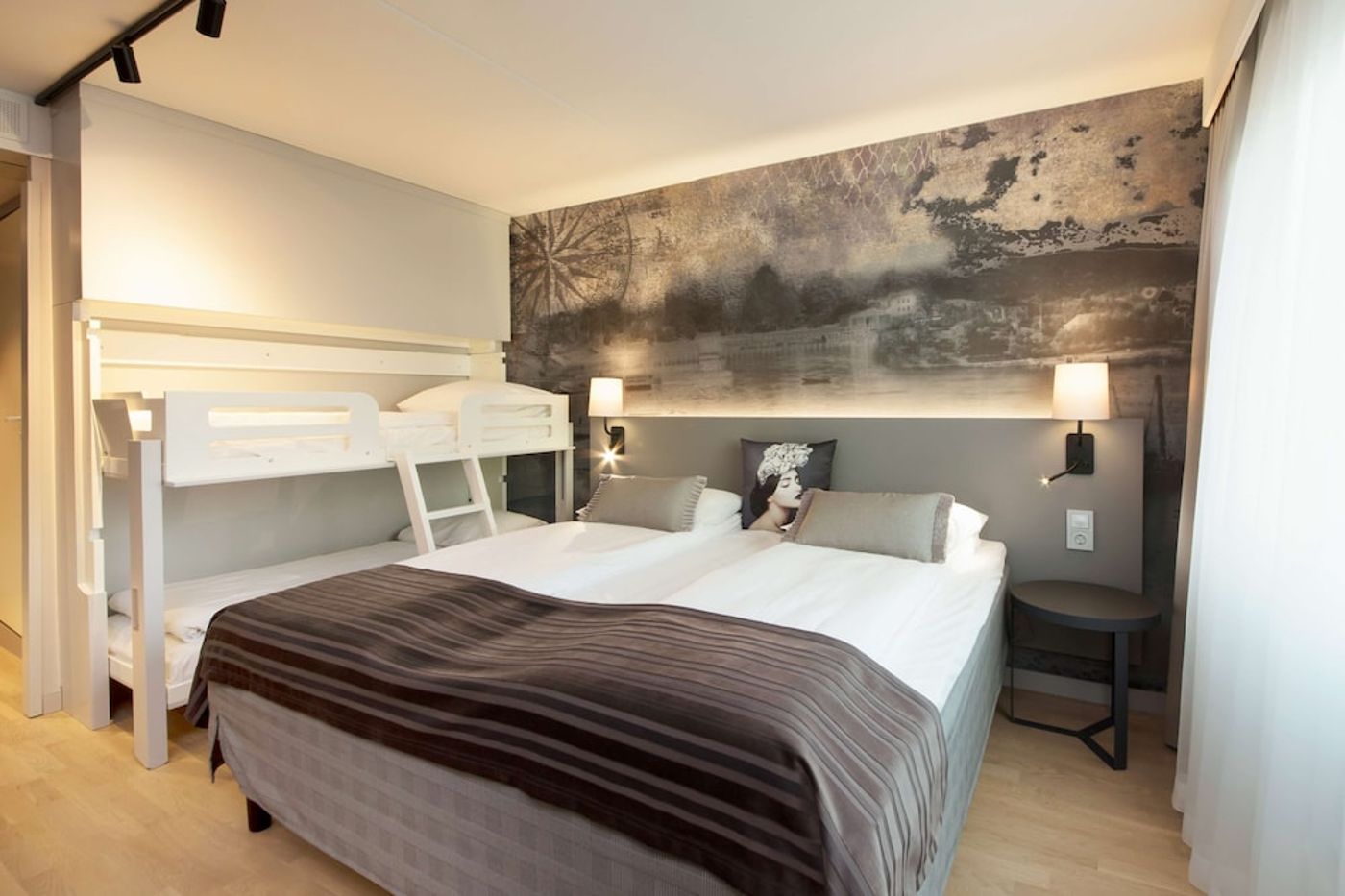 expedia-3159945-27