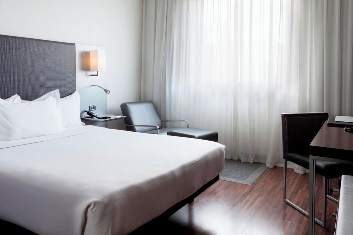expedia-3166016-30