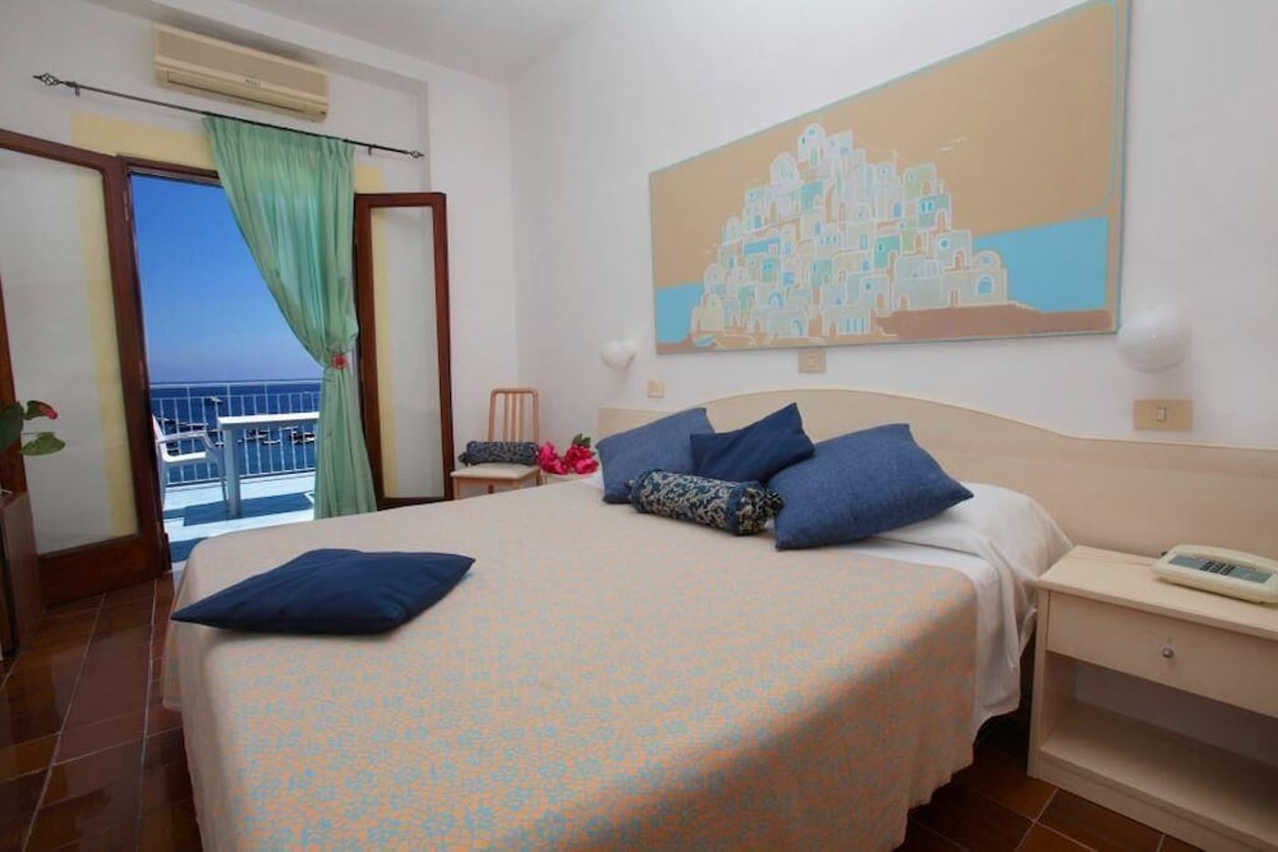 expedia-3166379-4