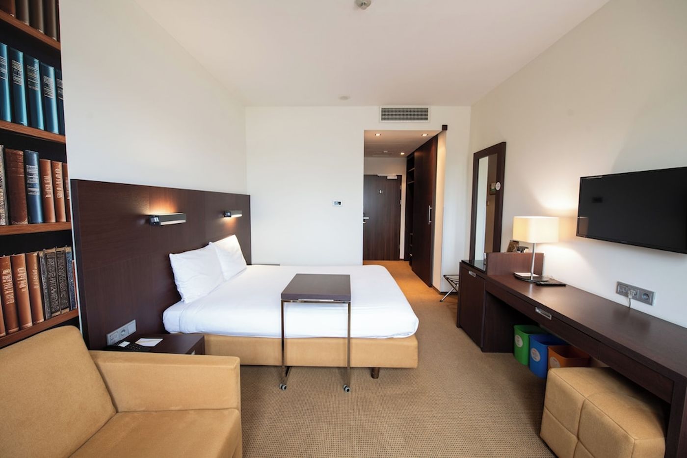expedia-3163959-13