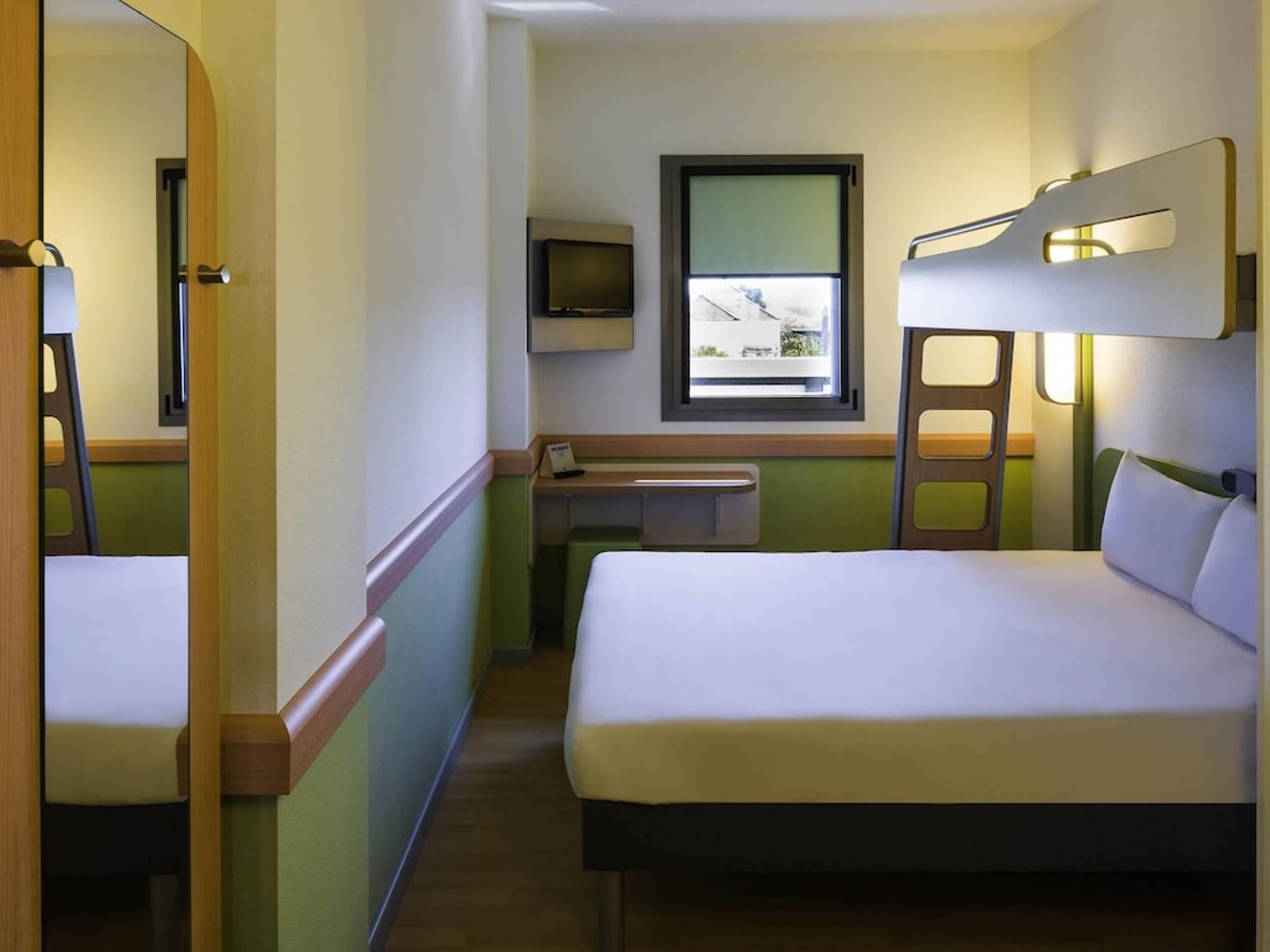 expedia-3163832-21