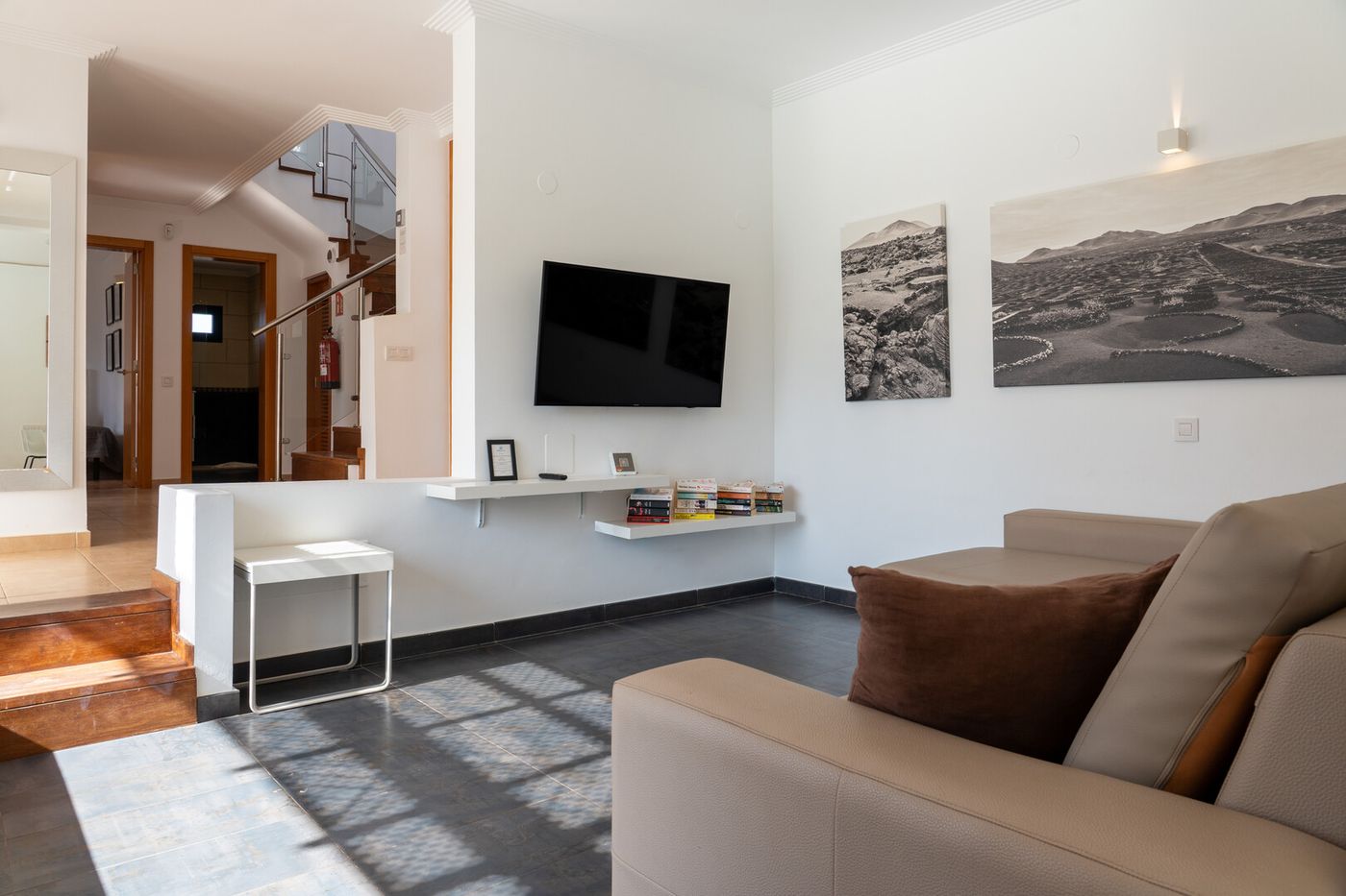 VILLAS PLAYA BLANCA BEACH MATE