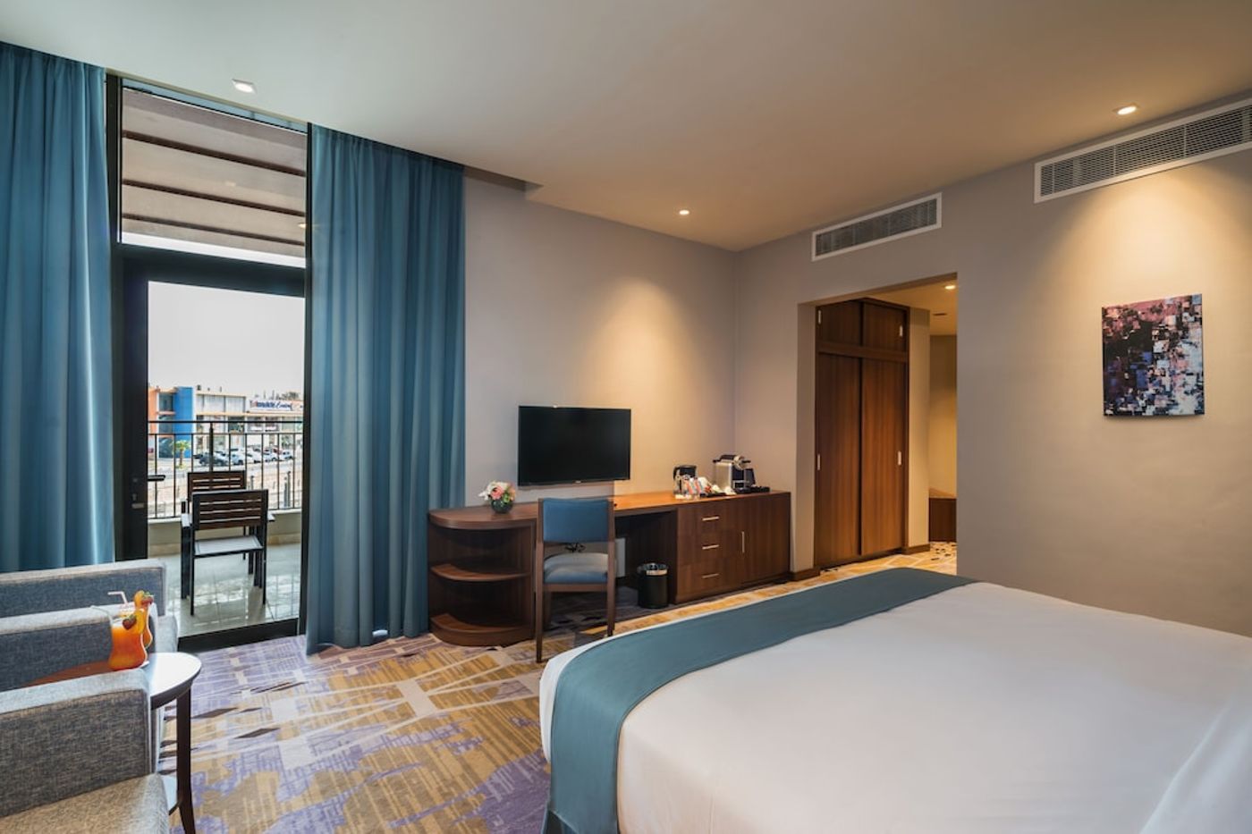expedia-3164859-12