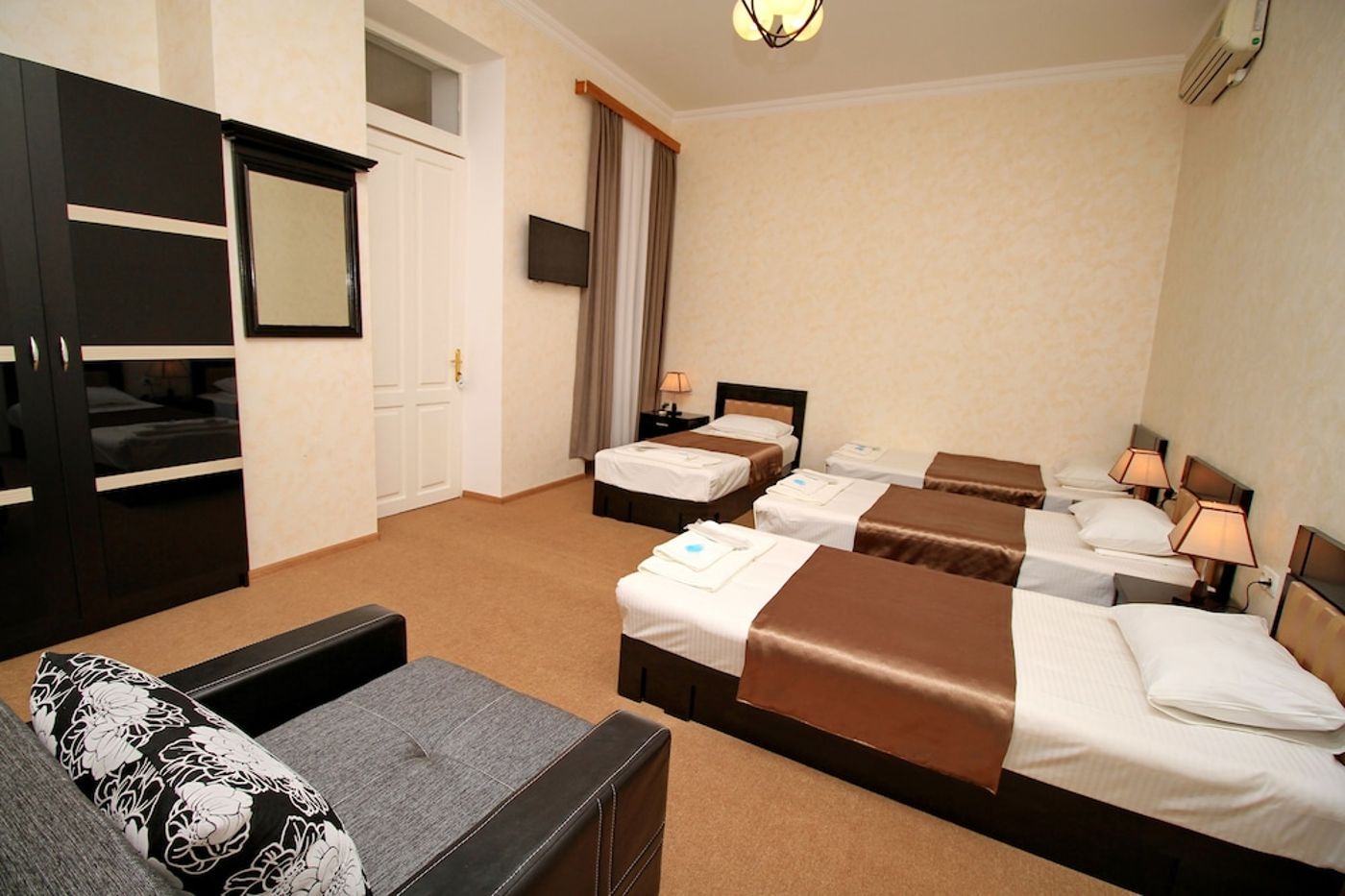 expedia-3157524-9
